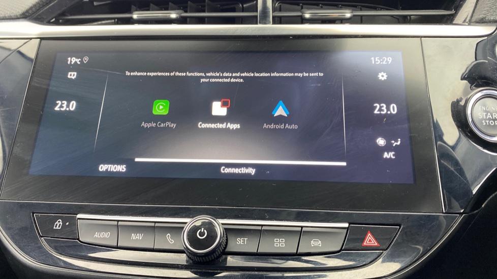 Apple Car Play & Android Auto