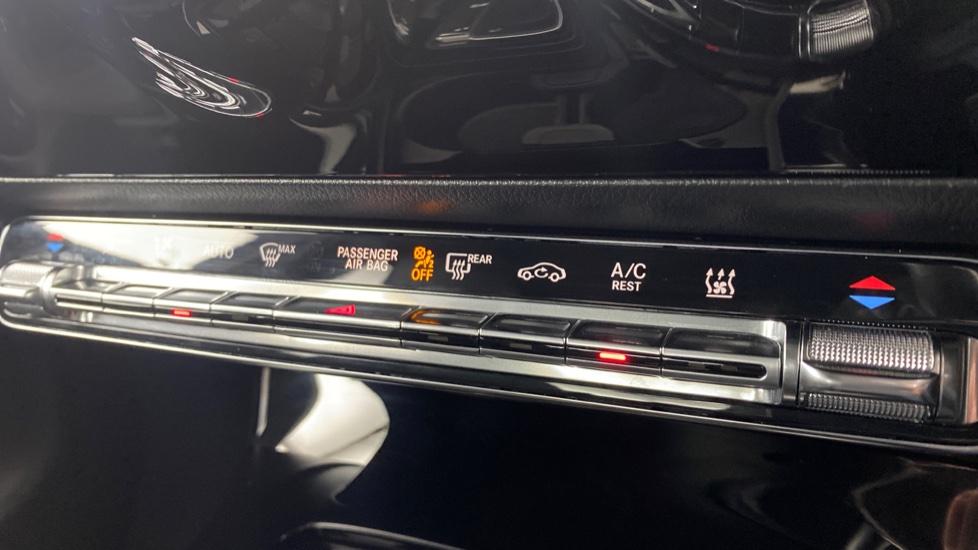 air conditioning and dual Climate control 