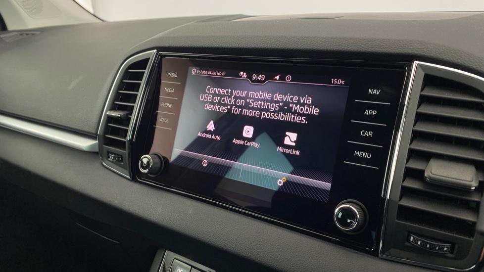 Apple Car Play & Android Auto