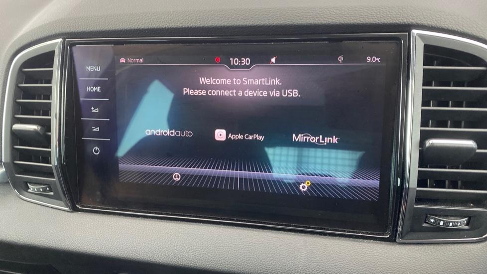 Apple Car Play & Android Auto