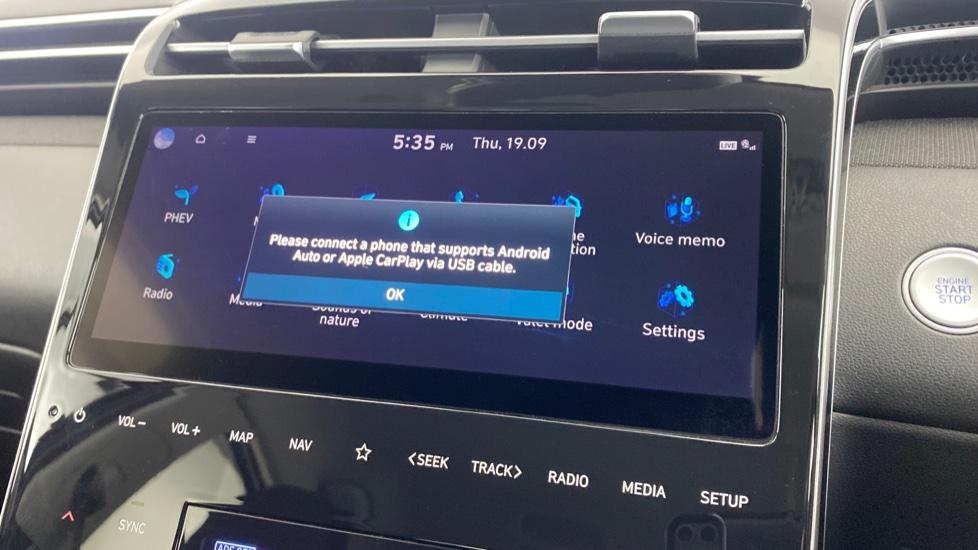 Apple Car Play & Android Auto