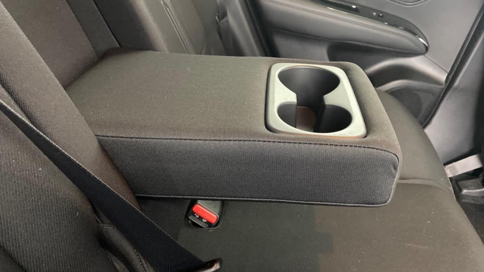 Rear Armrest/ Cup Holder