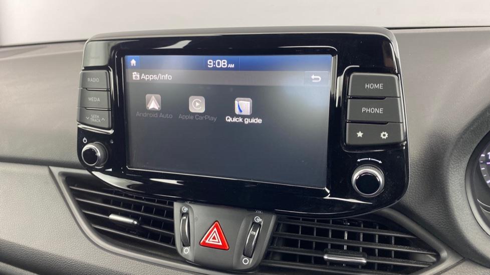 Apple Car Play & Android Auto