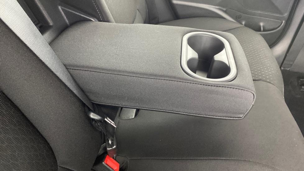 Rear Armrest/ Cup Holder