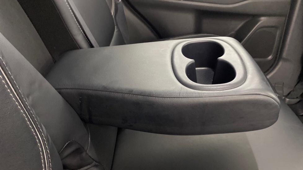 Rear Armrest/ Cup Holder