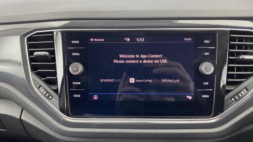 Apple Car Play & Android Auto