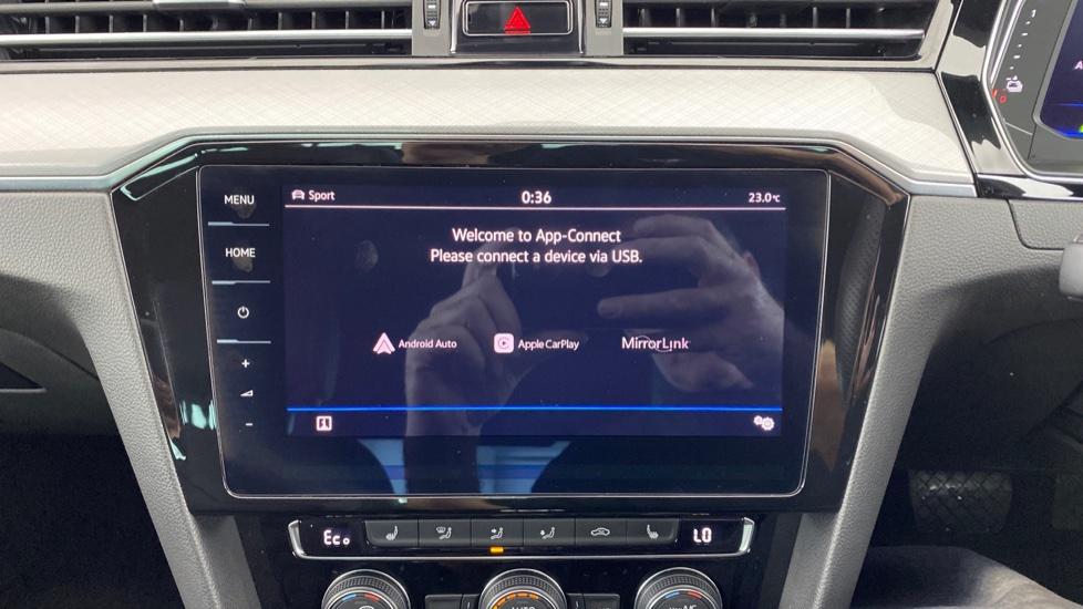 Apple Car Play & Android Auto