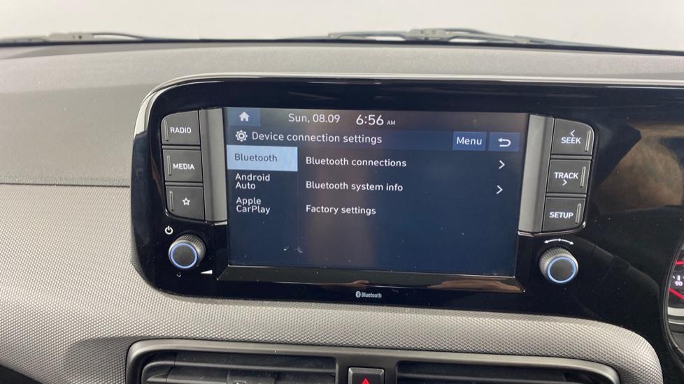 Apple Car Play & Android Auto