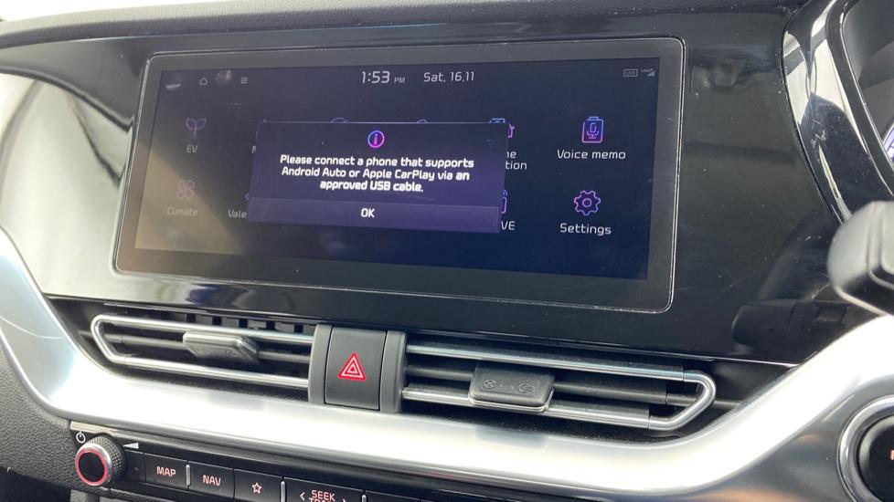 Apple Car Play & Android Auto