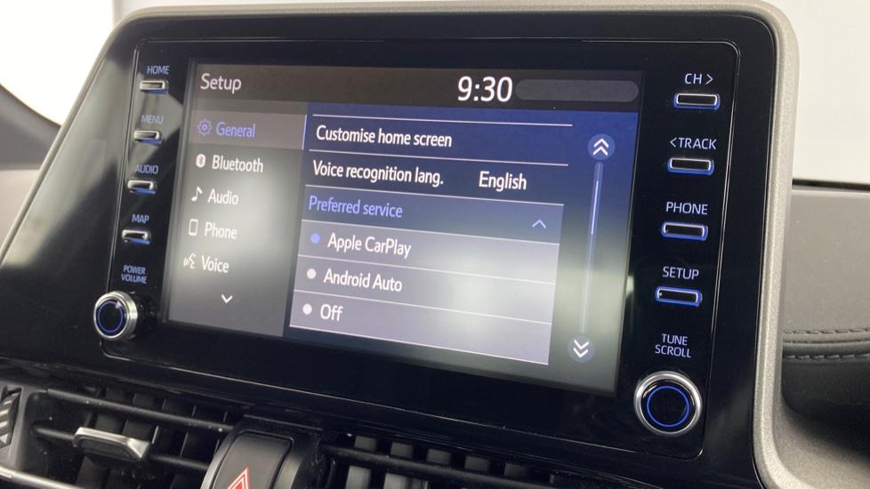 Apple Car Play & Android Auto