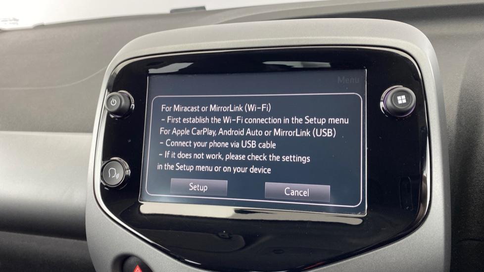 Apple Car Play & Android Auto