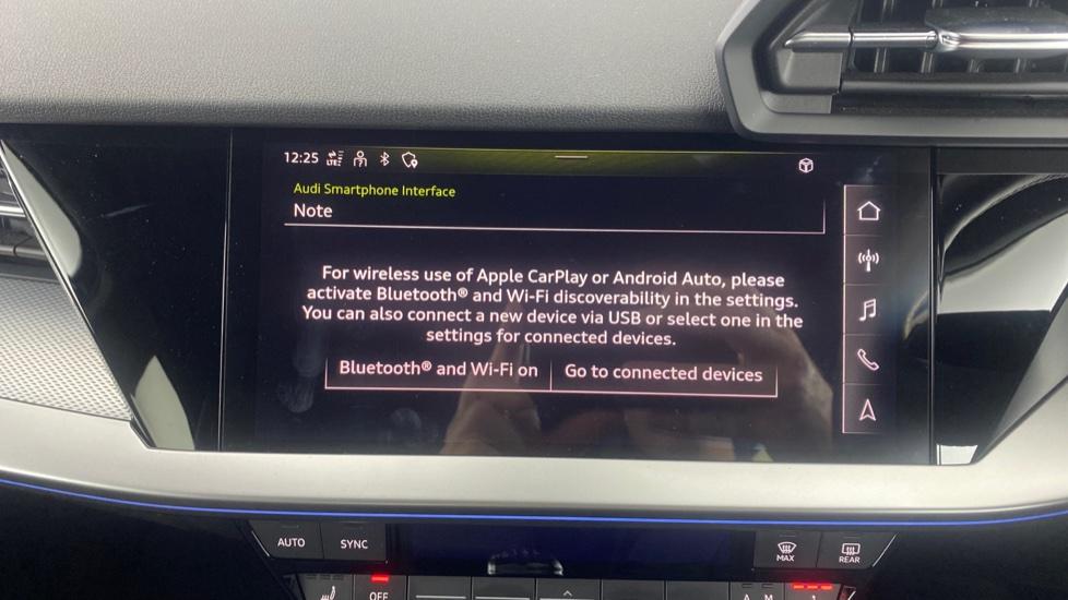 Apple Car Play & Android Auto