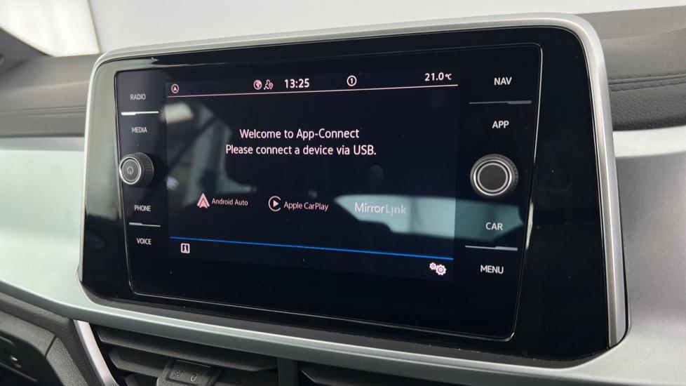 Apple Car Play & Android Auto