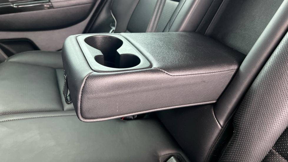 Rear Armrest/ Cup Holder