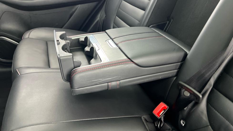 Rear Armrest/ Cup Holder