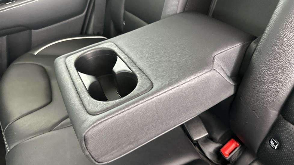 Rear Armrest/ Cup Holder