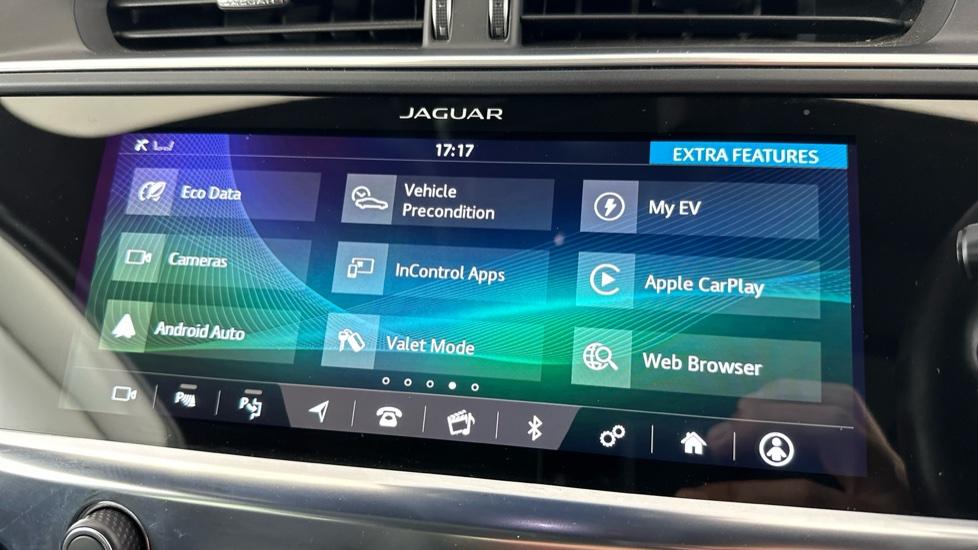 Apple CarPlay / Android Auto 