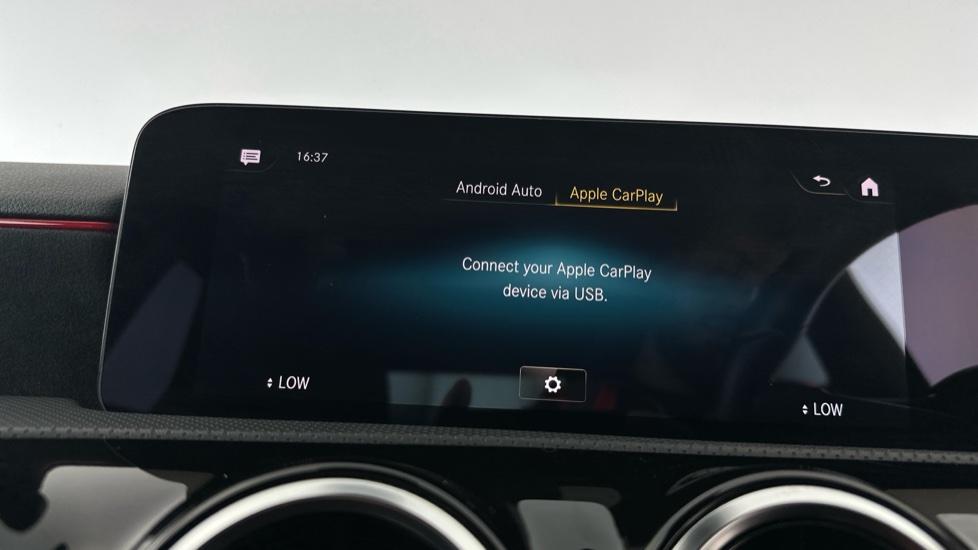 Apple Car Play