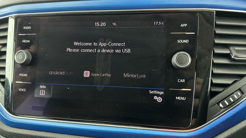 Apple Car Play & Android Auto