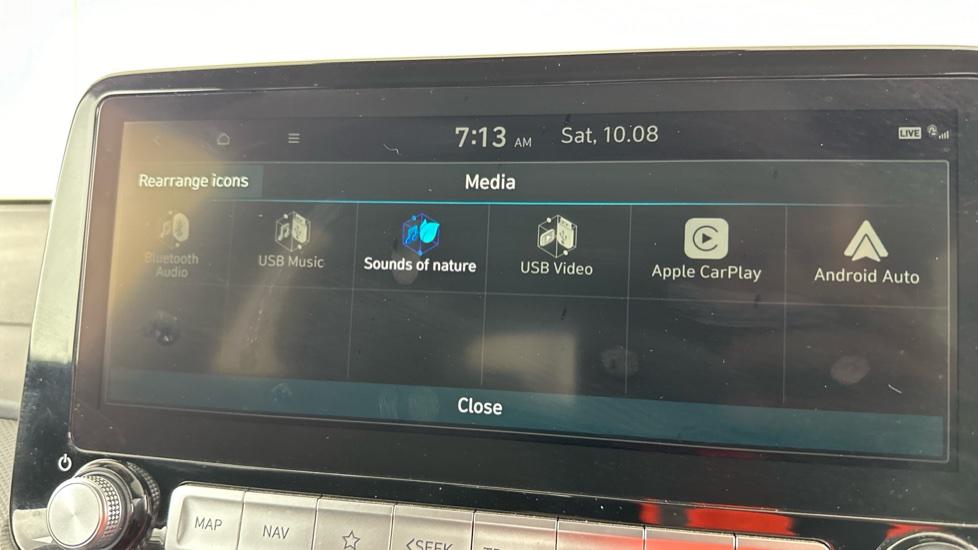 Apple Car Play & Android Auto