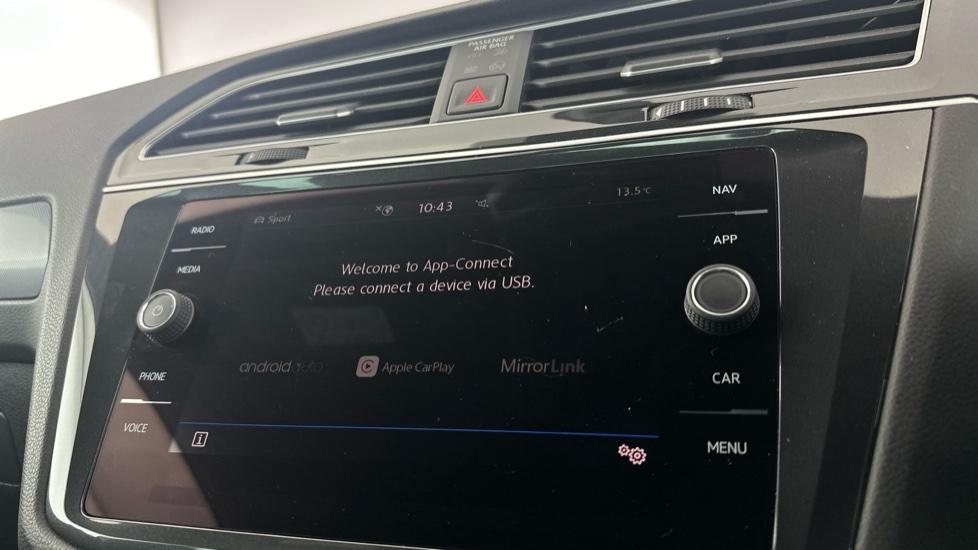 Apple Car Play