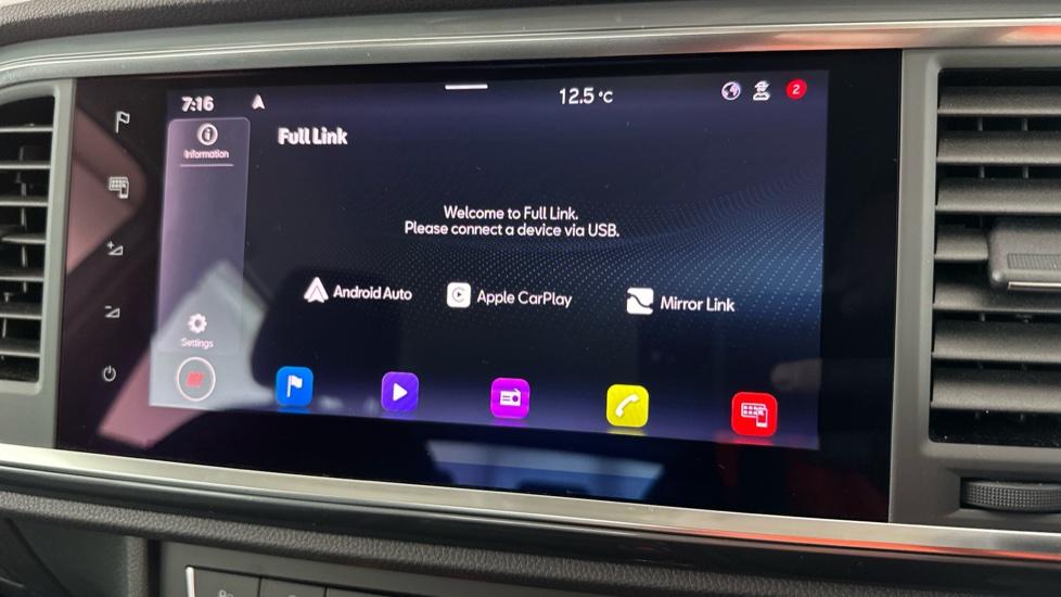 Apple Car Play & Android Auto