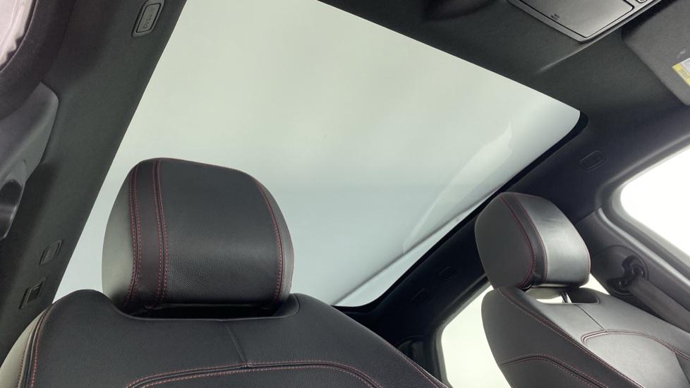 Panoramic Roof / Sunroof