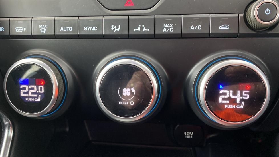 Dual Climate Control 