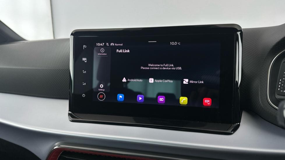 Apple Car Play & Android Auto