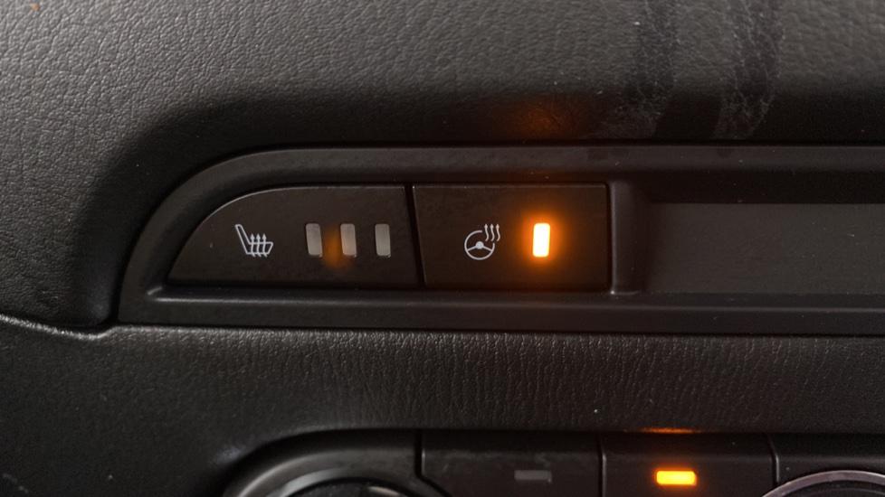 heated steering wheel 