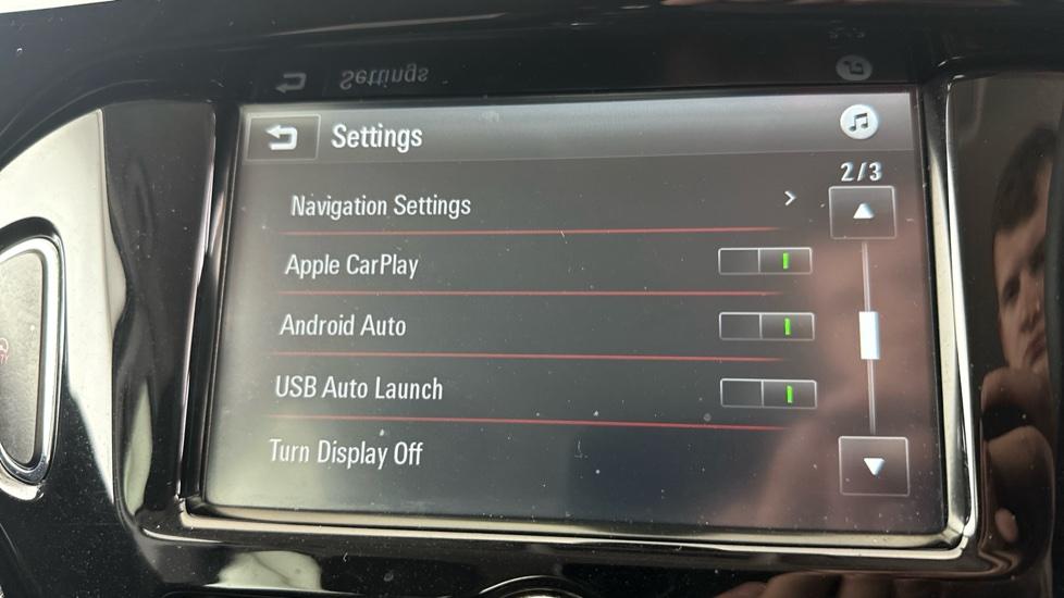 Apple Car Play & Android Auto