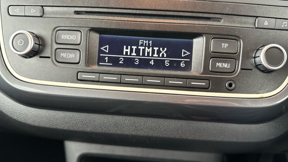 FM radio 