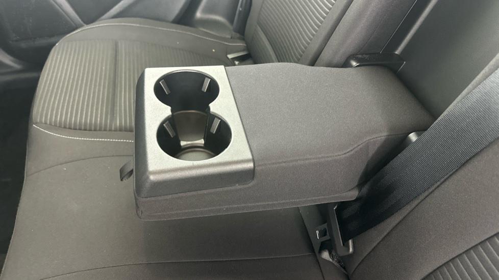 Rear Armrest/ Cup Holder