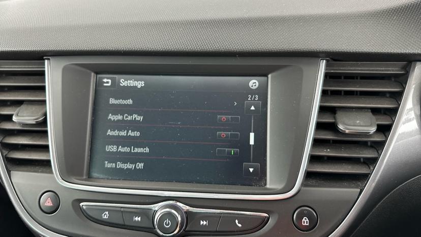 Apple Car Play & Android Auto