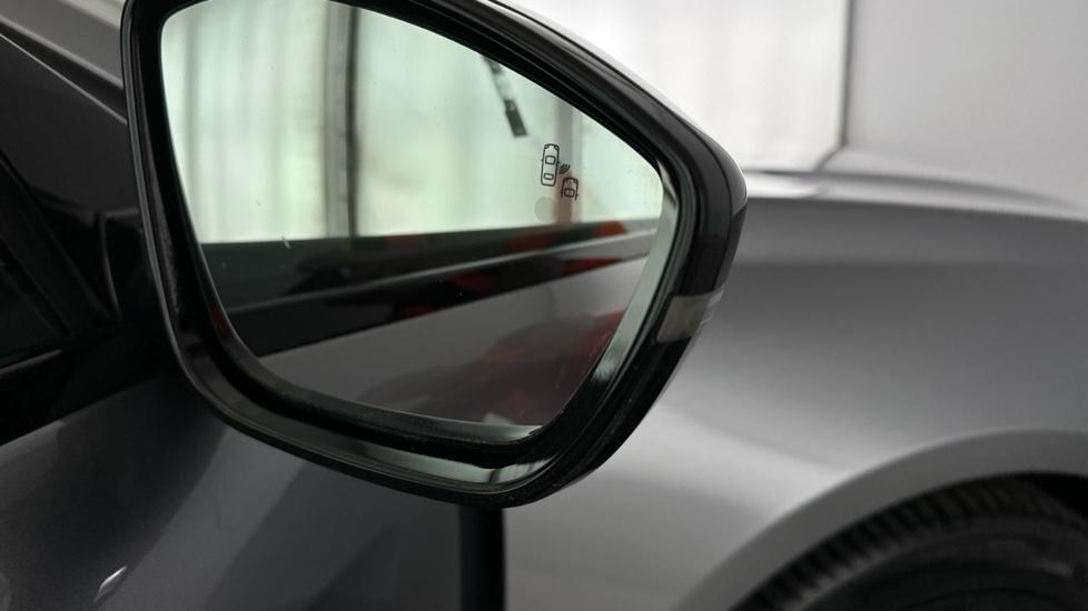 Blind spot monitoring system 