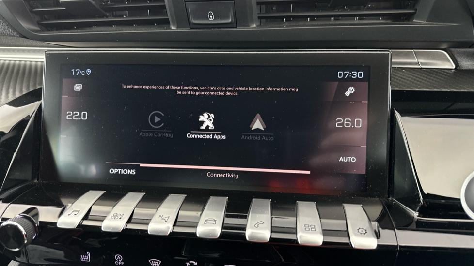 Apple CarPlay / Android Auto 