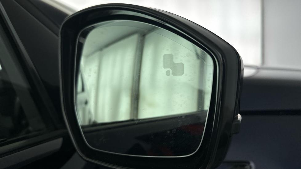 Blind spot monitoring system 