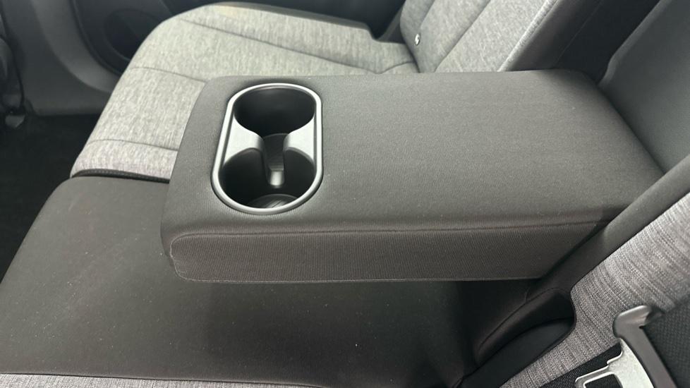 Rear Armrest/ Cup Holder