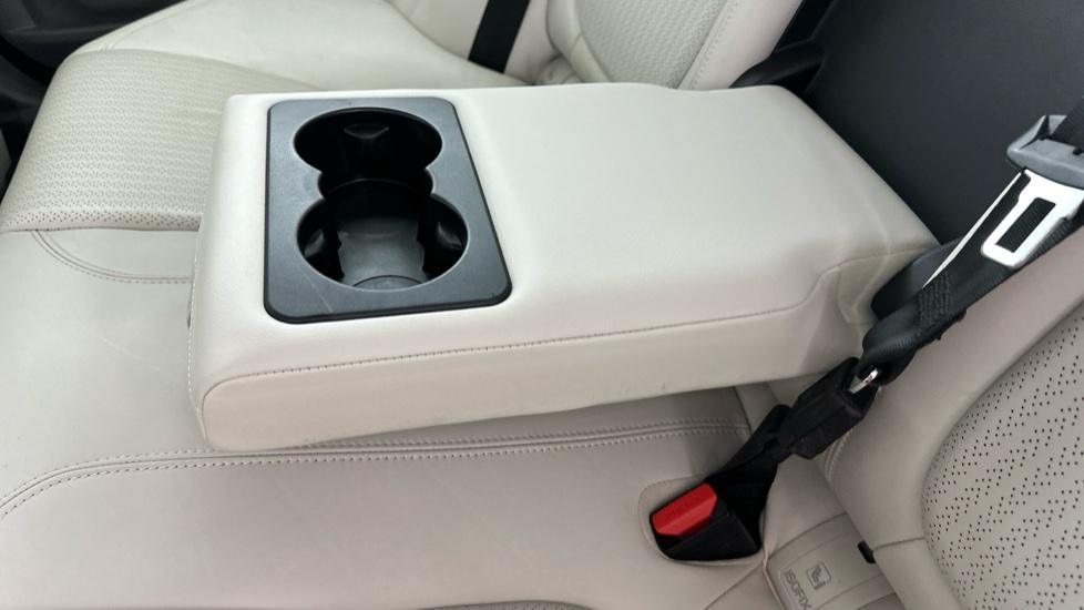 Rear Armrest/ Cup Holder