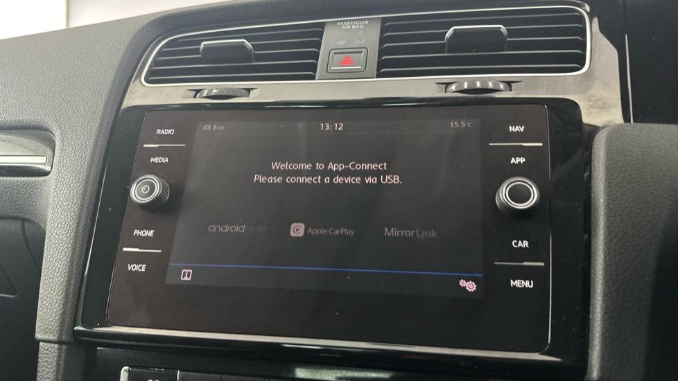 Apple Car Play