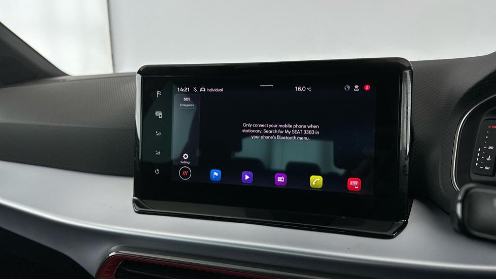 Apple Car Play & Android Auto