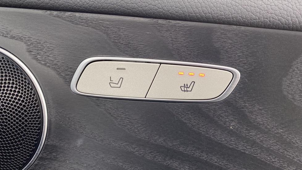 Heated Seats 