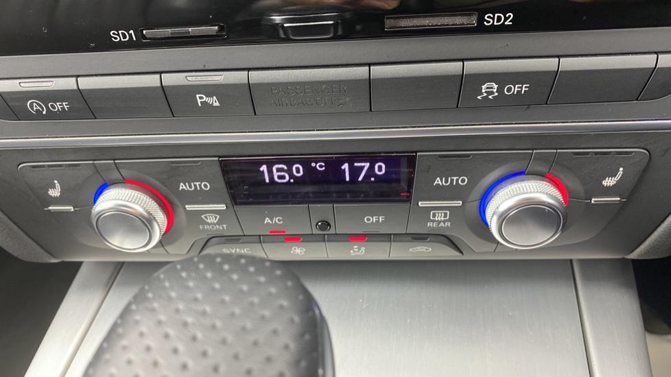 Dual Climate Control 