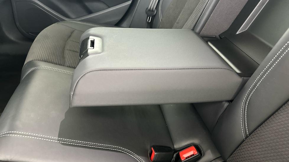 Rear Armrest 