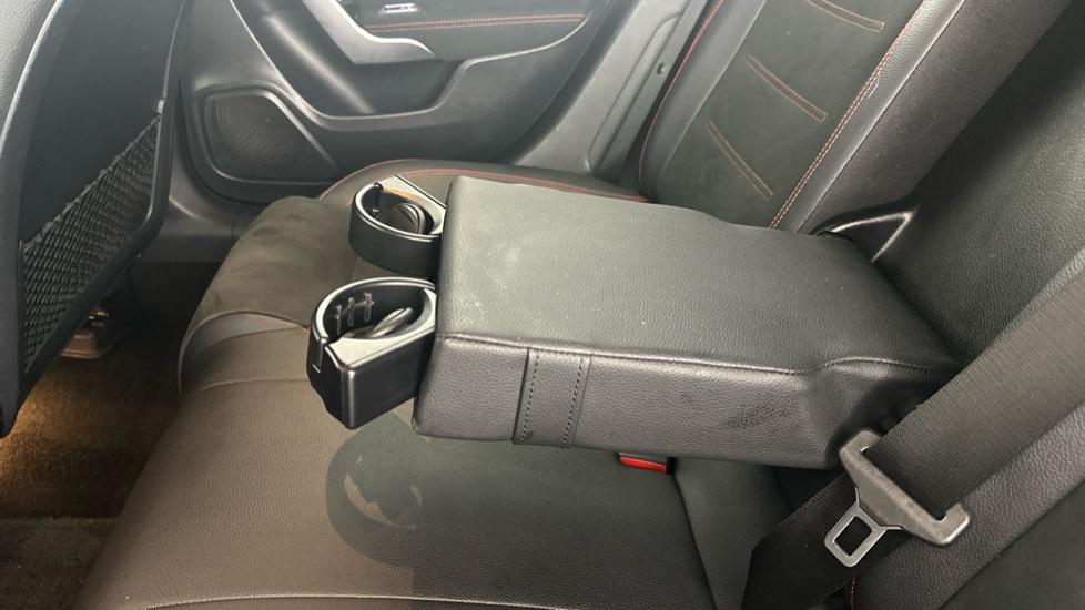 Rear Armrest/ Cup Holder