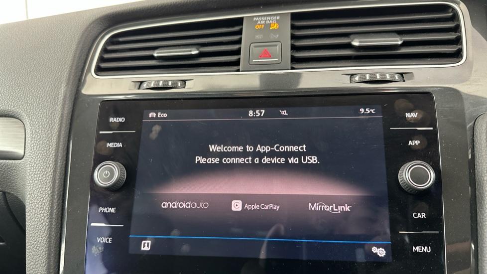 Apple Car Play