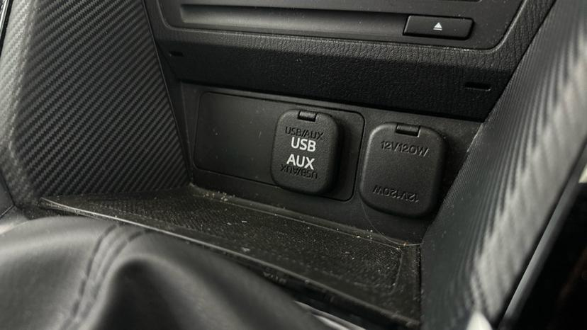 USB / AUX