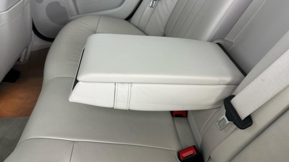 Rear Armrest 