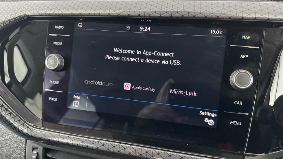 Apple Car Play