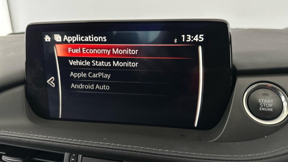 Apple CarPlay / Android Auto 